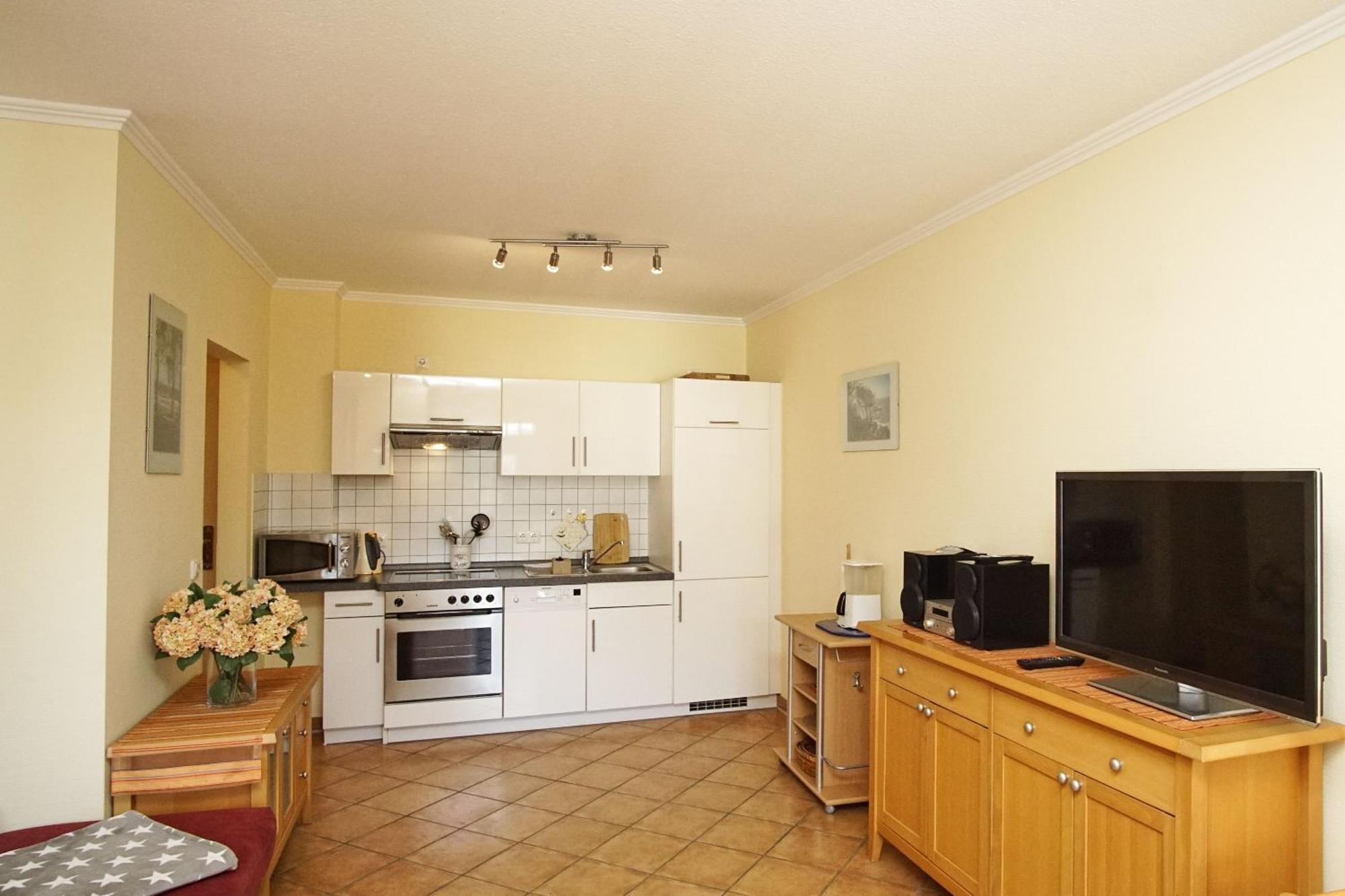 Villa Laetitia Fewo 16 - Strandnah, Balkon Binz Ngoại thất bức ảnh